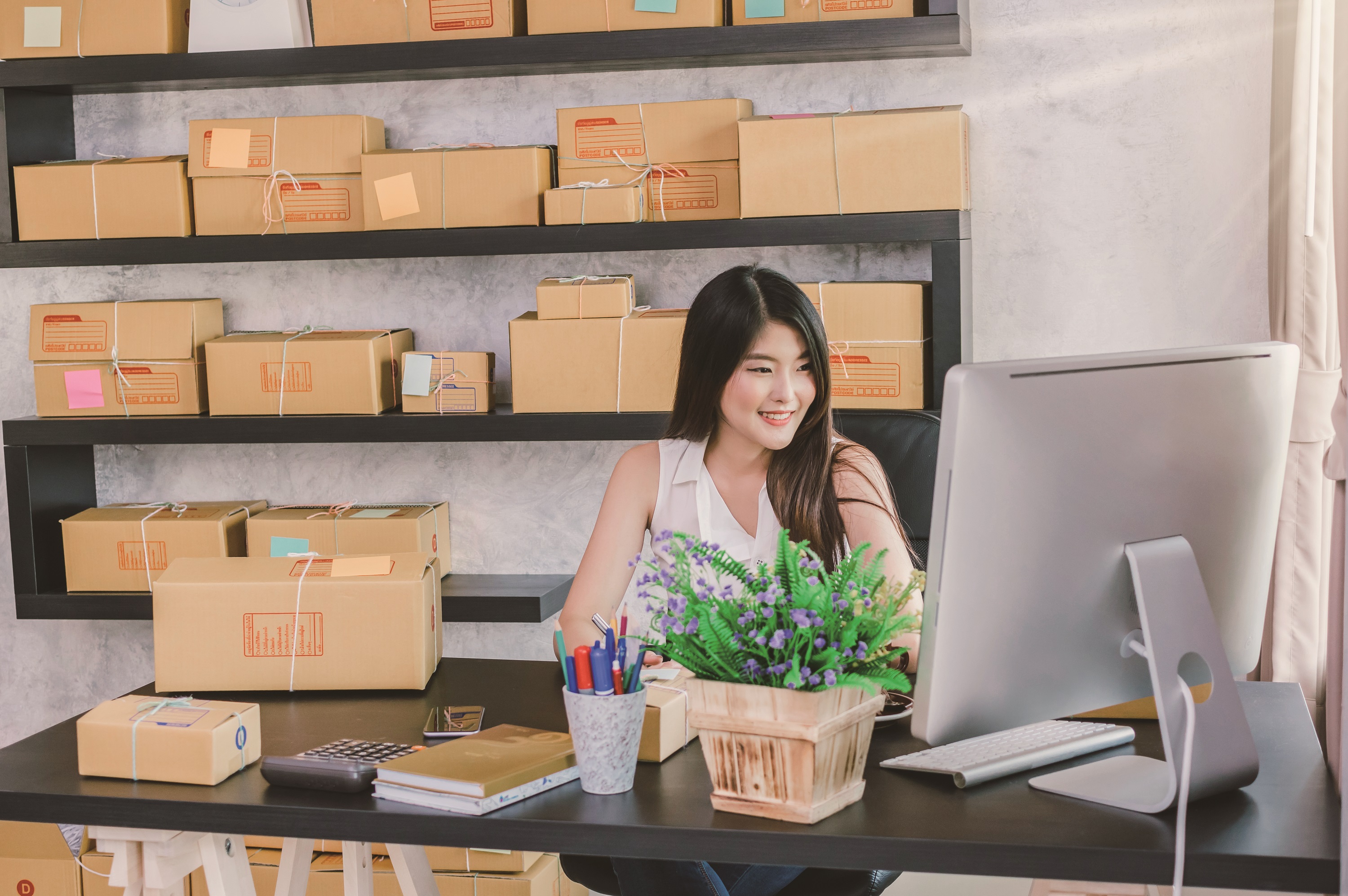 p-59-young-asian-teenager-owner-business-woman-work